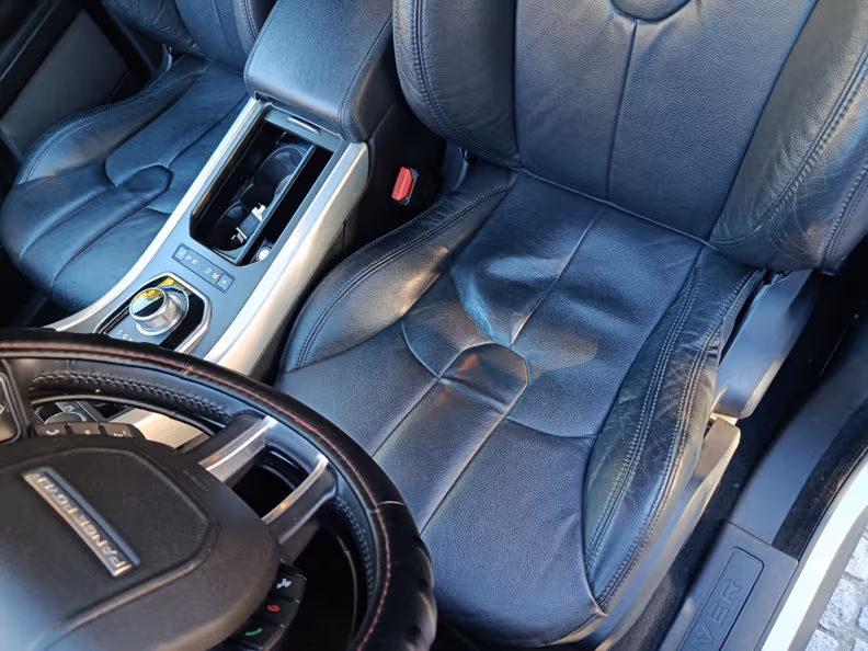 Land Rover Range Rover Evoque - 20