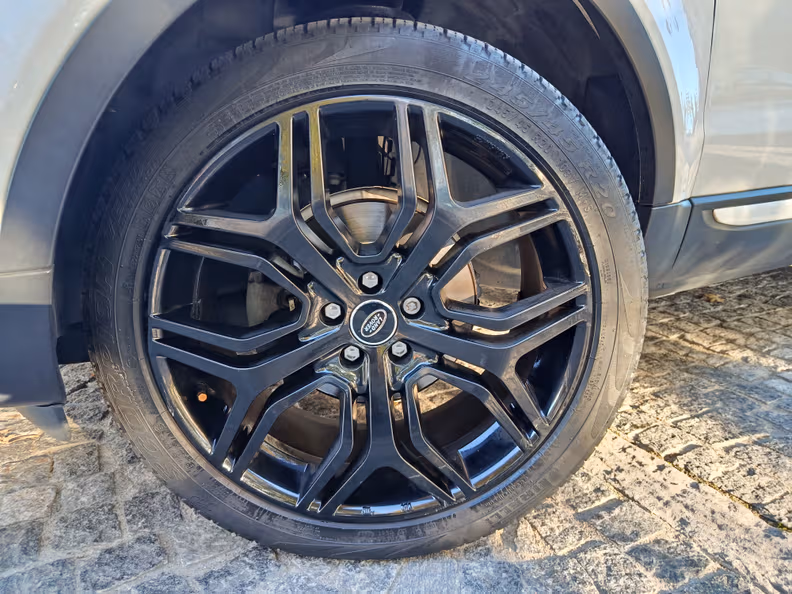 Land Rover Range Rover Evoque - 39