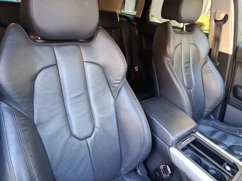 Land Rover Range Rover Evoque - 24