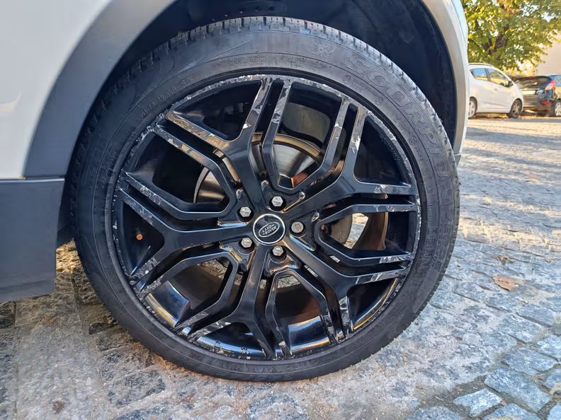 Land Rover Range Rover Evoque - 42