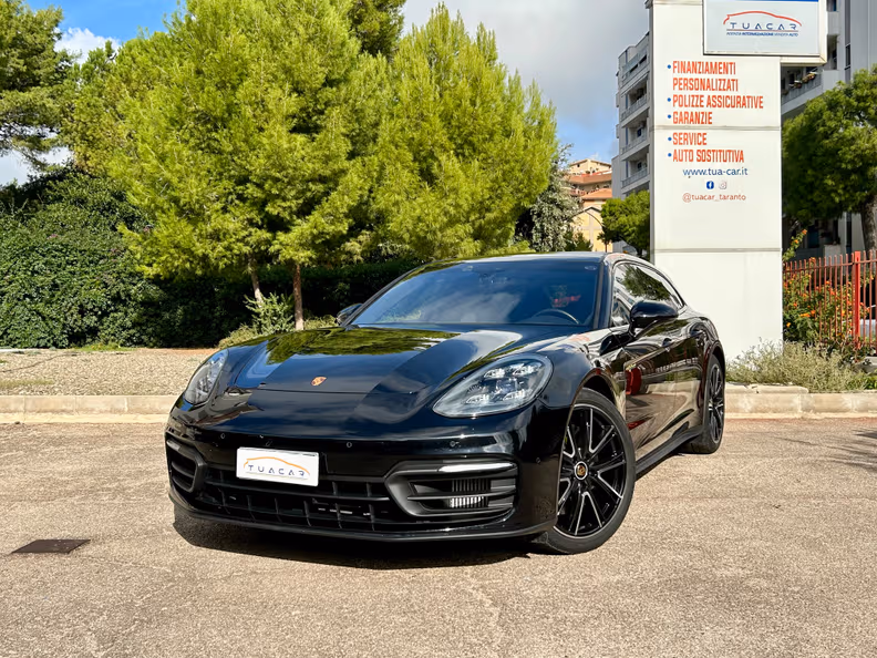 Porsche Panamera - 1
