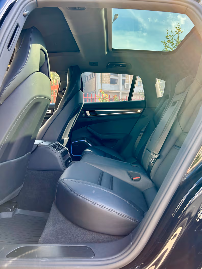 Porsche Panamera - 17