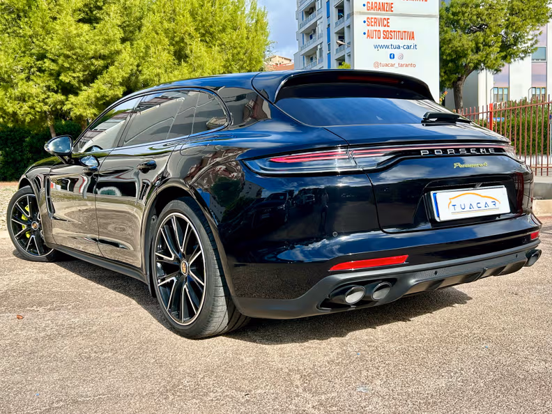 Porsche Panamera - 8
