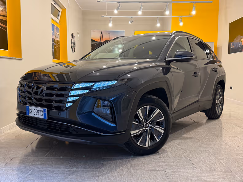 Hyundai Tucson - 2