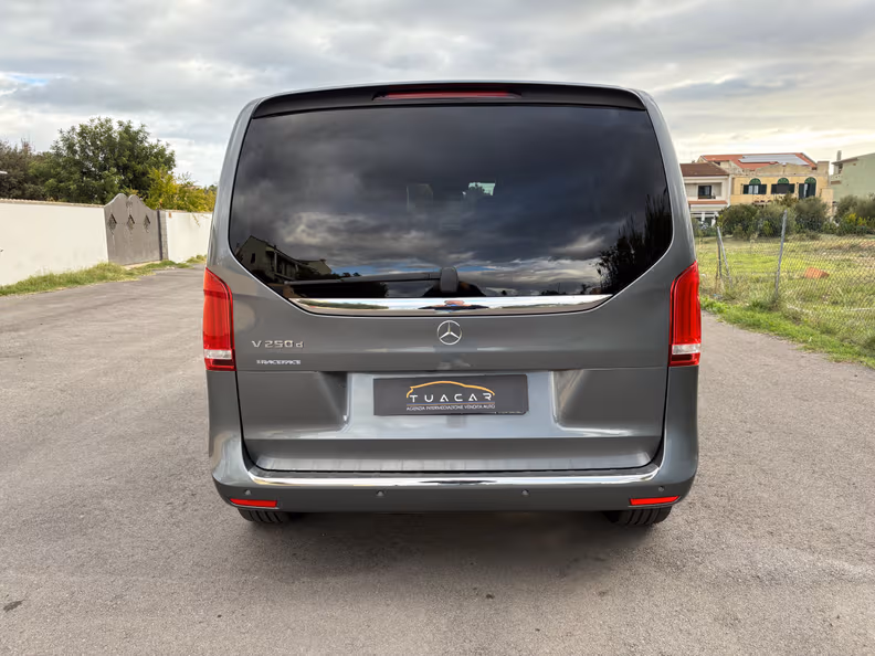 Mercedes-Benz V-Class - 6