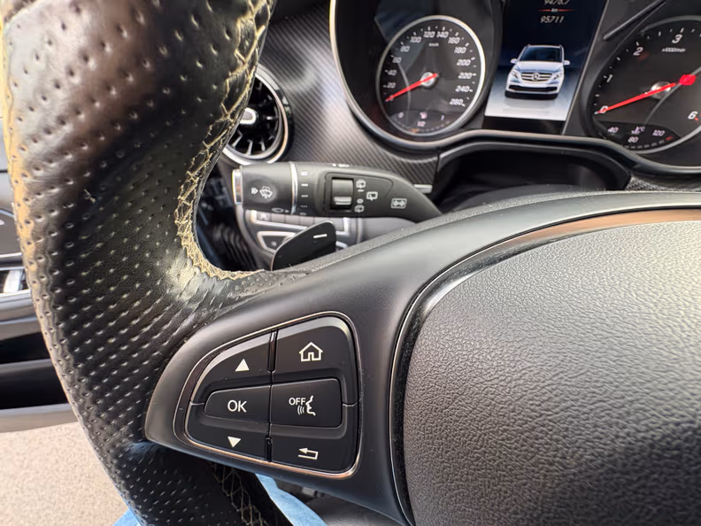 Mercedes-Benz V-Class - 19