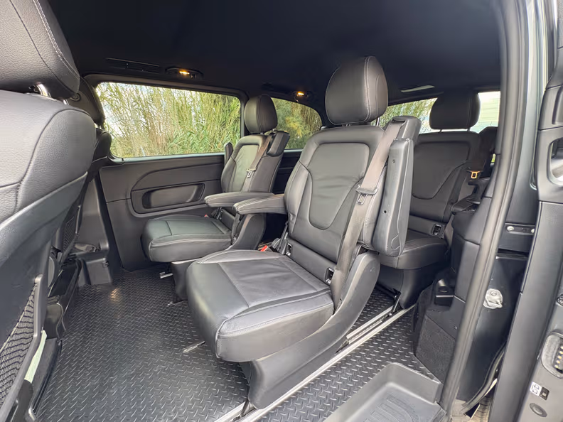 Mercedes-Benz V-Class - 27