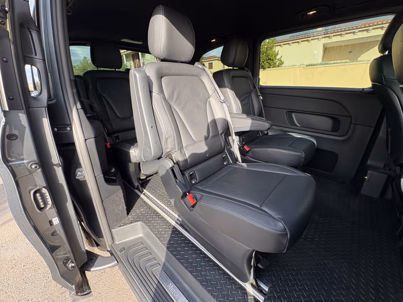 Mercedes-Benz V-Class - 31