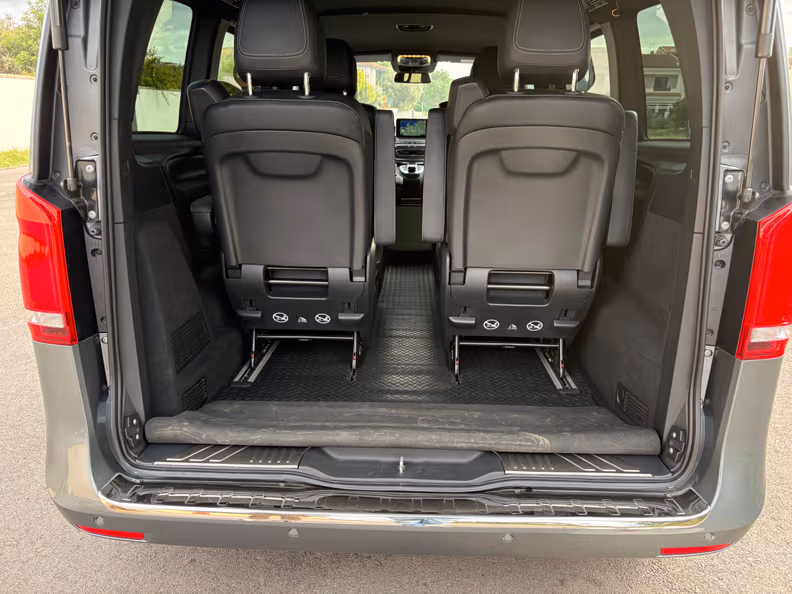 Mercedes-Benz V-Class - 29