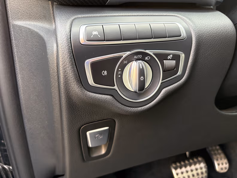 Mercedes-Benz V-Class - 22