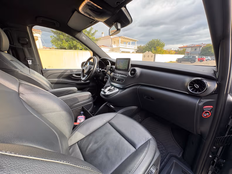 Mercedes-Benz V-Class - 40