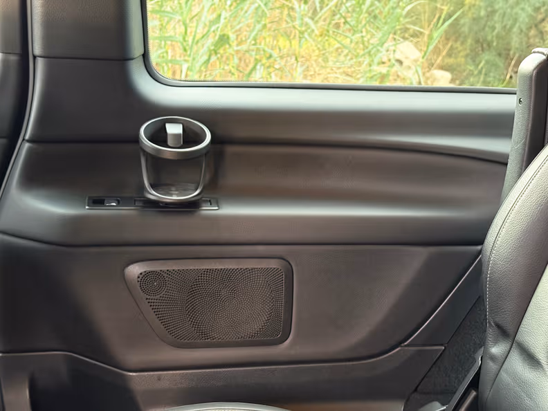 Mercedes-Benz V-Class - 35