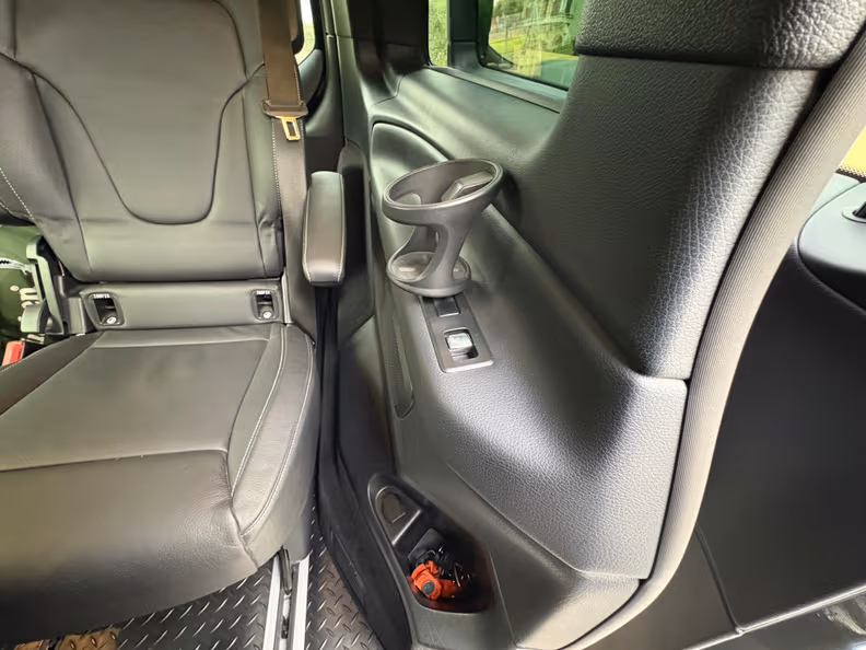 Mercedes-Benz V-Class - 34