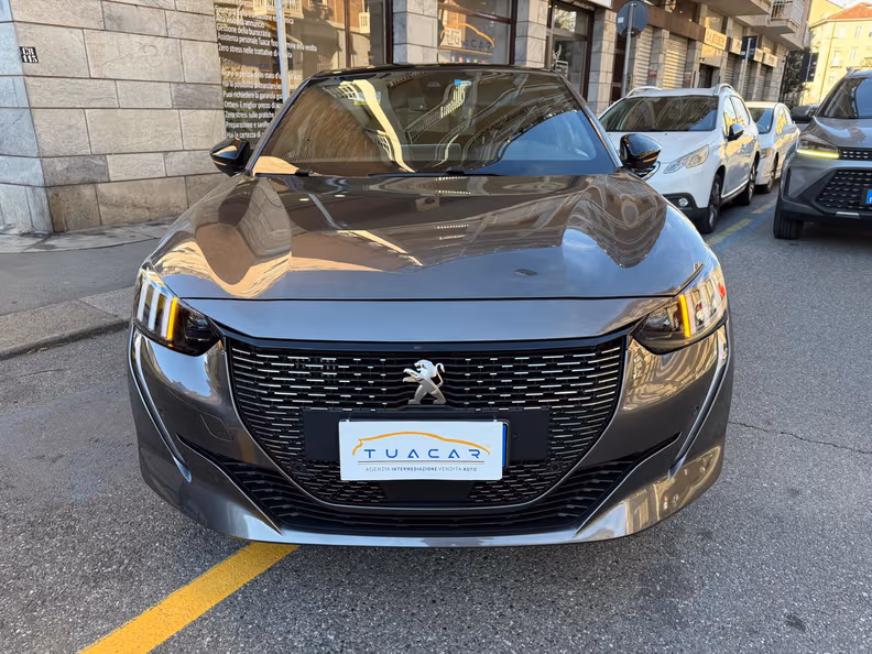 Peugeot 208 - 3