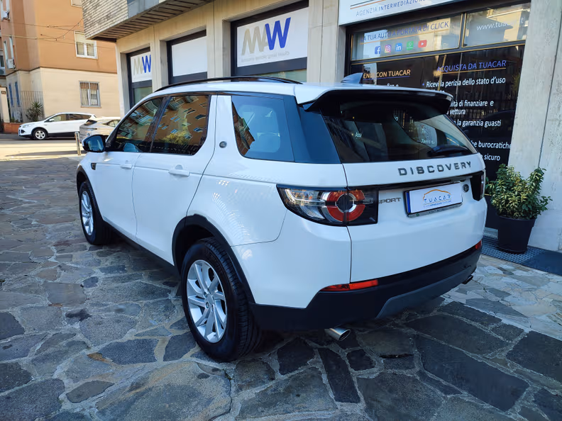 Land Rover Discovery Sport - 3