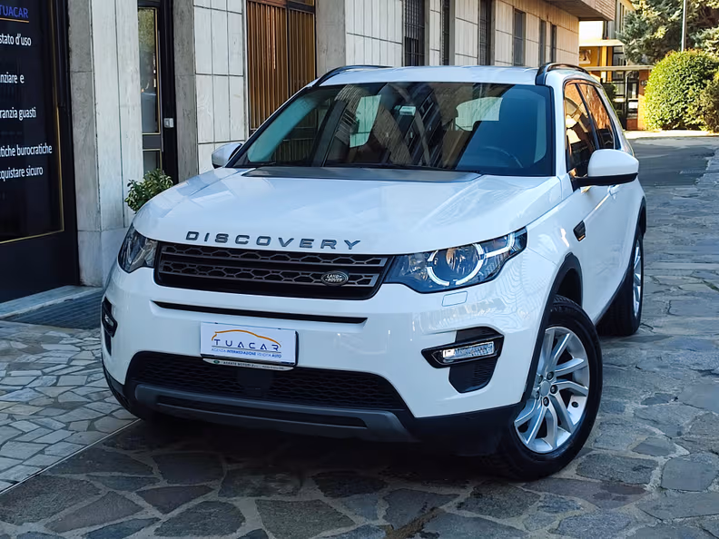 Land Rover Discovery Sport - 1
