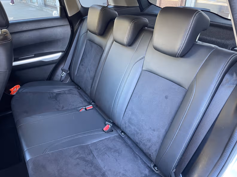 Suzuki Vitara / e Vitara - 12