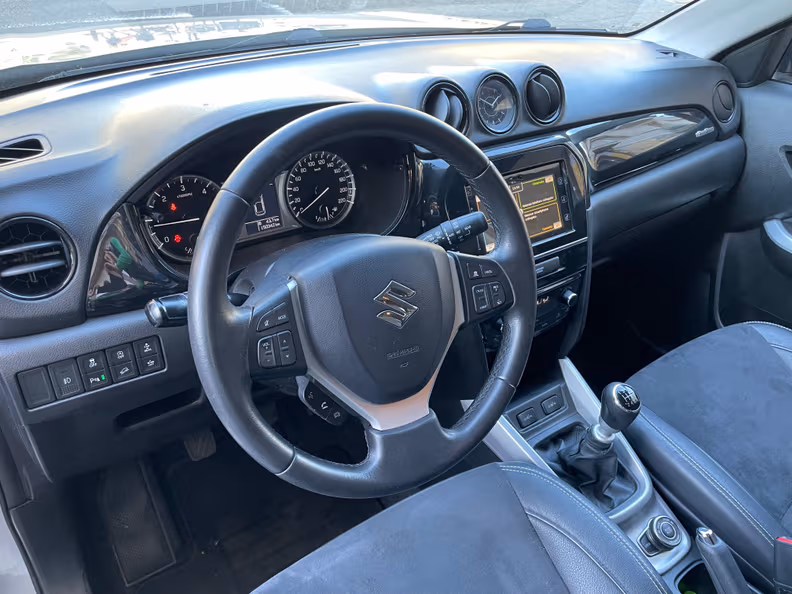 Suzuki Vitara / e Vitara - 7