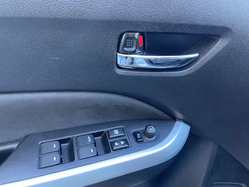 Suzuki Vitara / e Vitara - 26