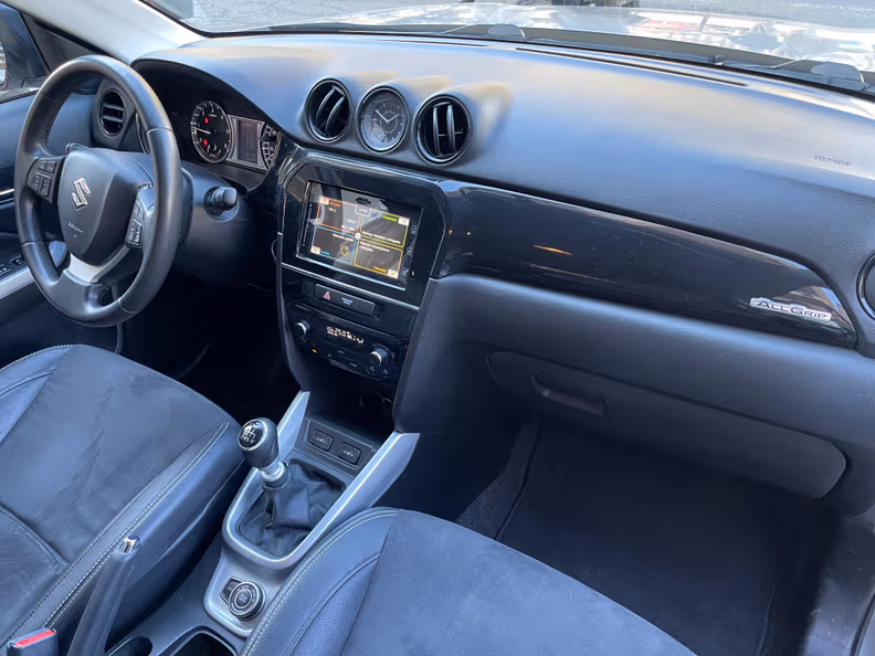 Suzuki Vitara / e Vitara - 9