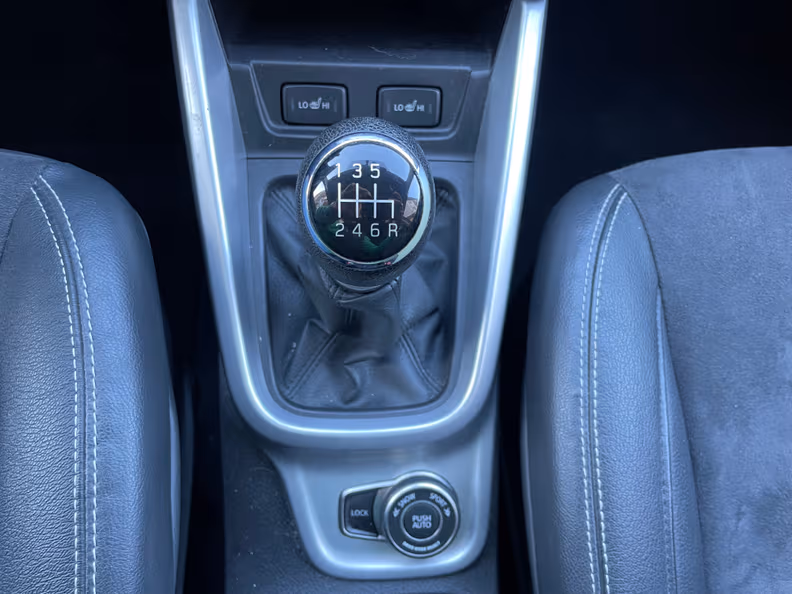 Suzuki Vitara / e Vitara - 14