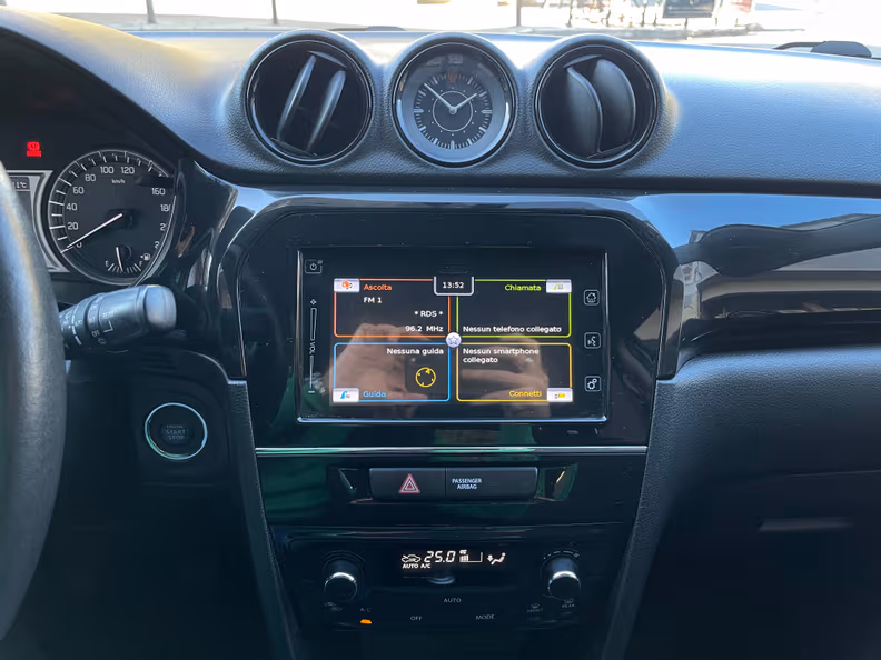 Suzuki Vitara / e Vitara - 15