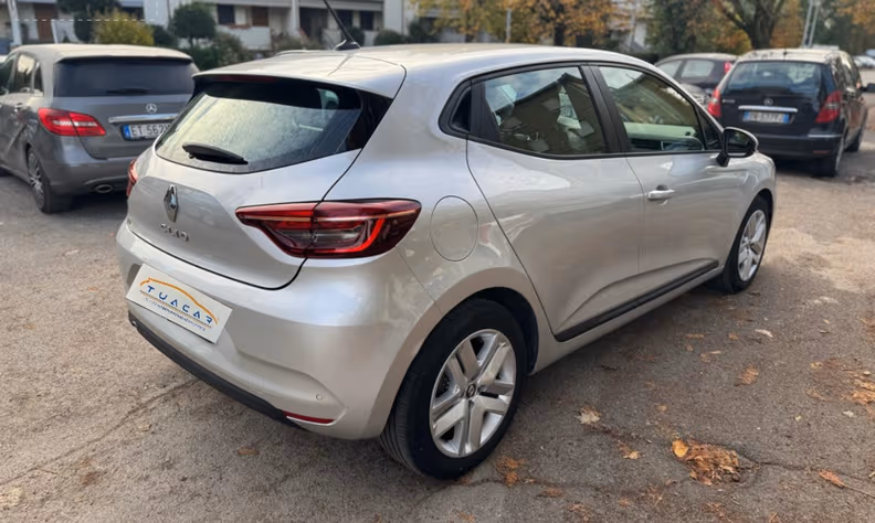 Renault Clio - 5