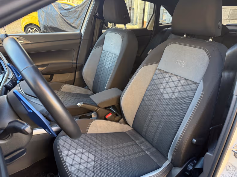 Volkswagen Taigo - 25