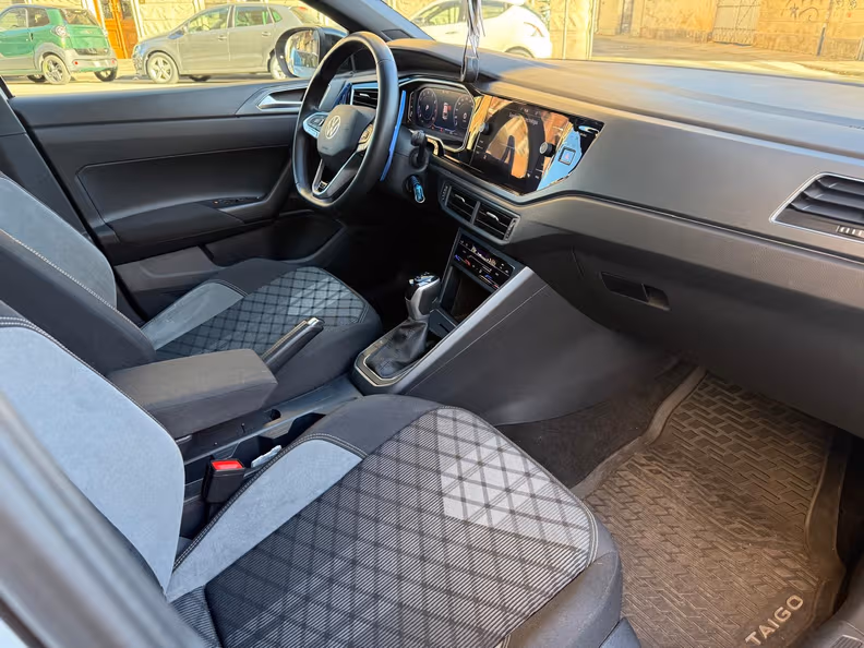 Volkswagen Taigo - 30