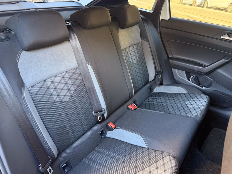 Volkswagen Taigo - 28