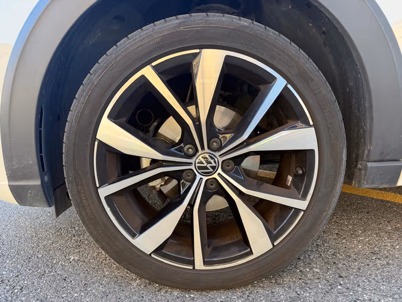 Volkswagen Taigo - 44