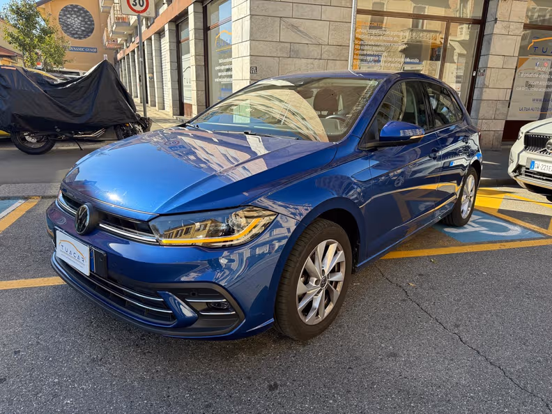 Volkswagen Polo - 1