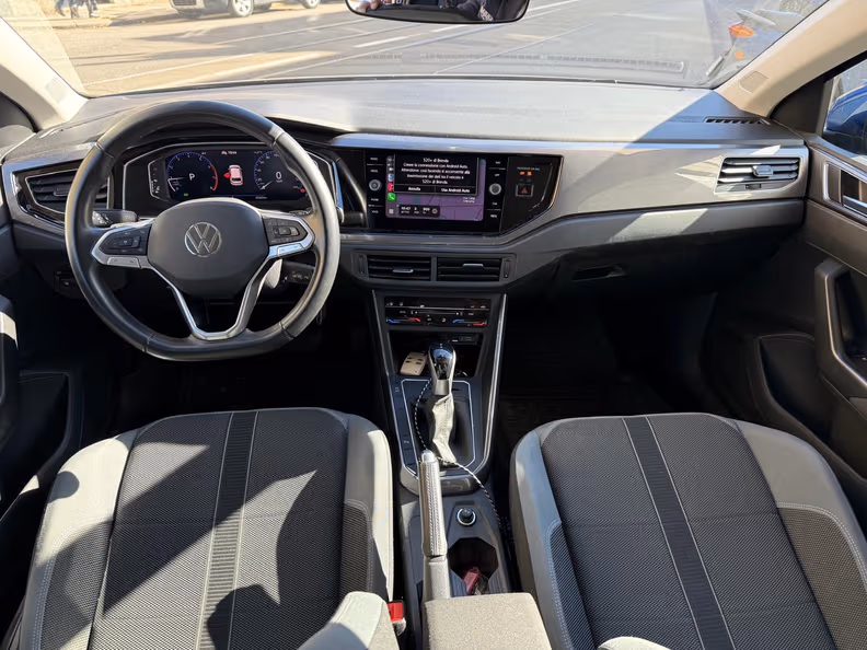 Volkswagen Polo - 25