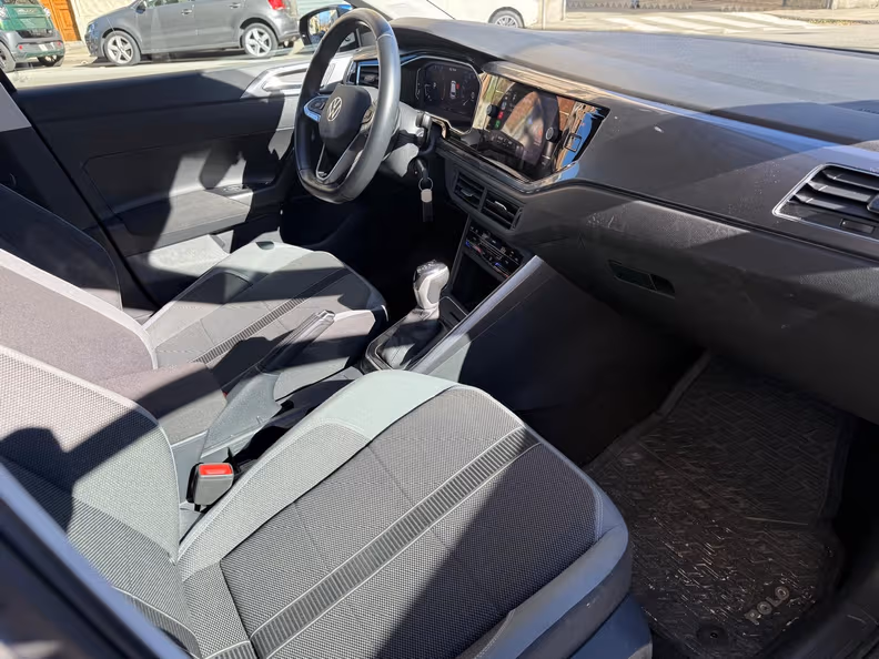 Volkswagen Polo - 30