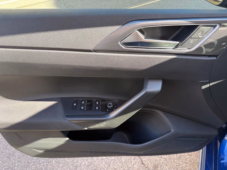 Volkswagen Polo - 31