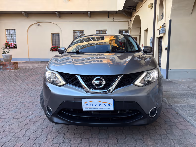 Nissan Qashqai - 2