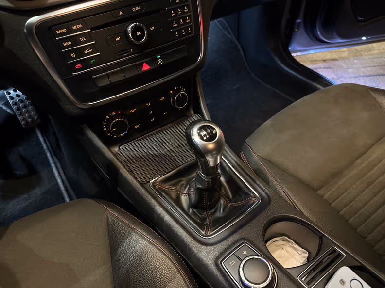 Mercedes-Benz CLA-Class - 13