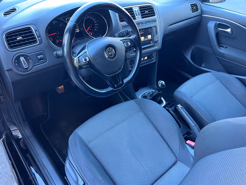Volkswagen Polo - 8