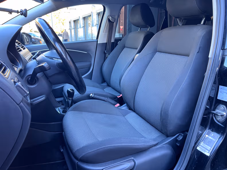 Volkswagen Polo - 11