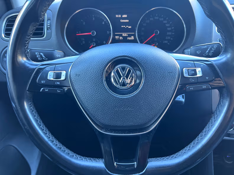 Volkswagen Polo - 24