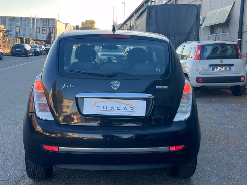 Lancia Ypsilon - 6
