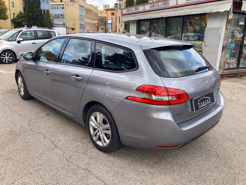 Peugeot 308 - 13
