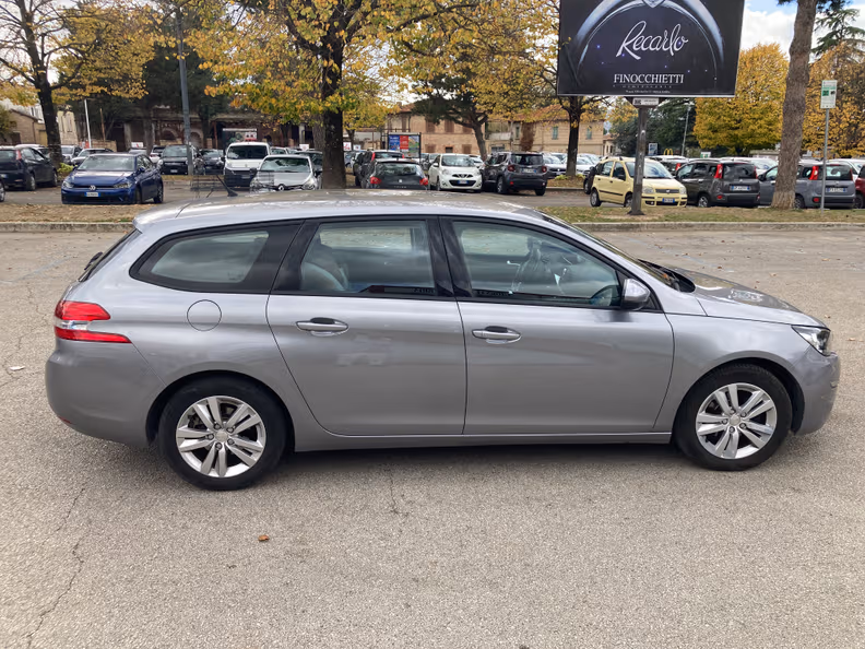 Peugeot 308 - 23