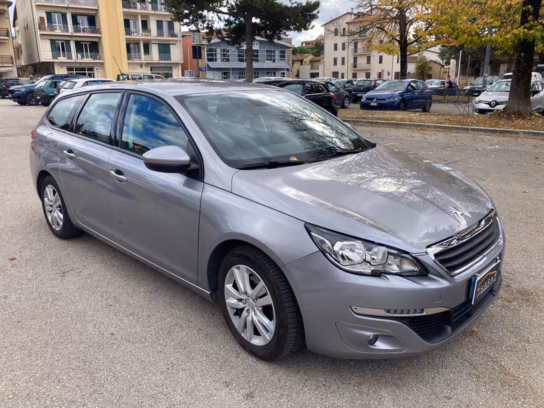 Peugeot 308 - 25