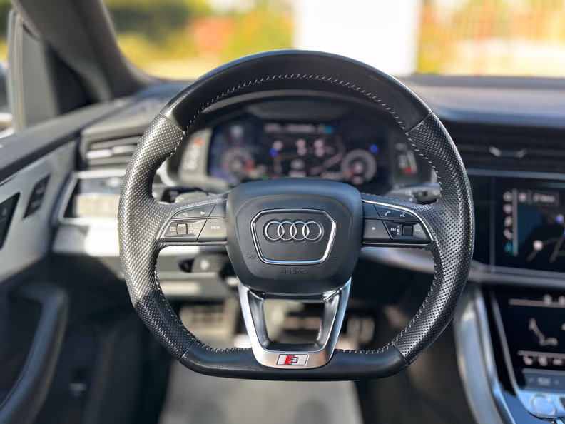 Audi Q8 - 15