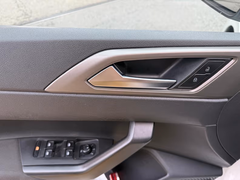 Volkswagen Polo - 30