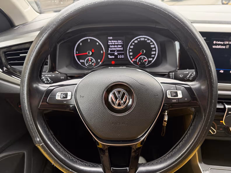 Volkswagen Polo - 16
