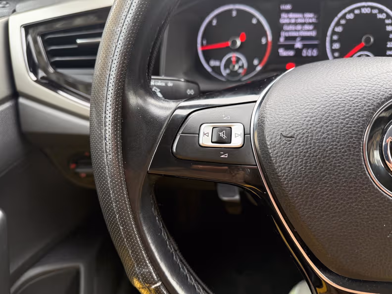 Volkswagen Polo - 17