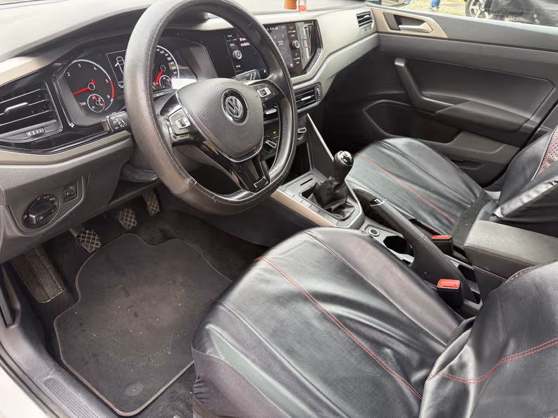 Volkswagen Polo - 24