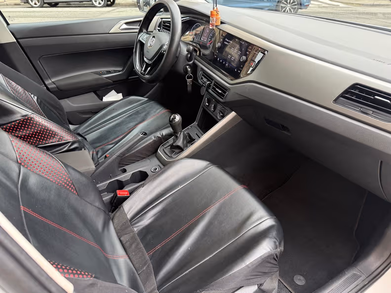 Volkswagen Polo - 29